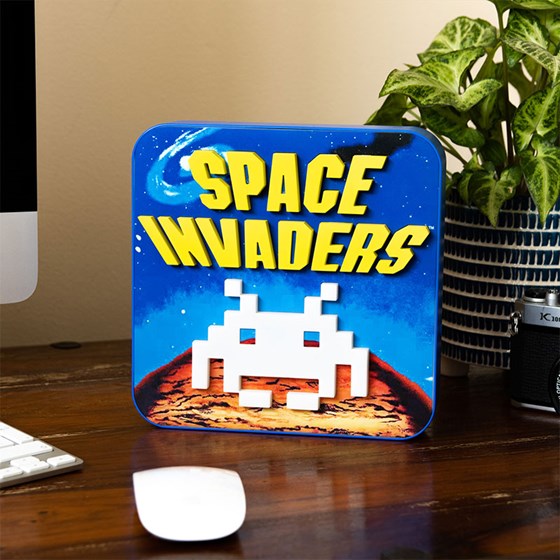 MERCHANDISE OFFICIAL SPACE INVADERS 3D LAMP